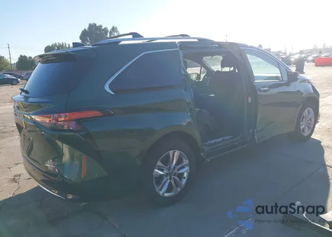 2025 Toyota Sienna Limited from USA, damaged, VIN 5TDZSKFC0SS167604